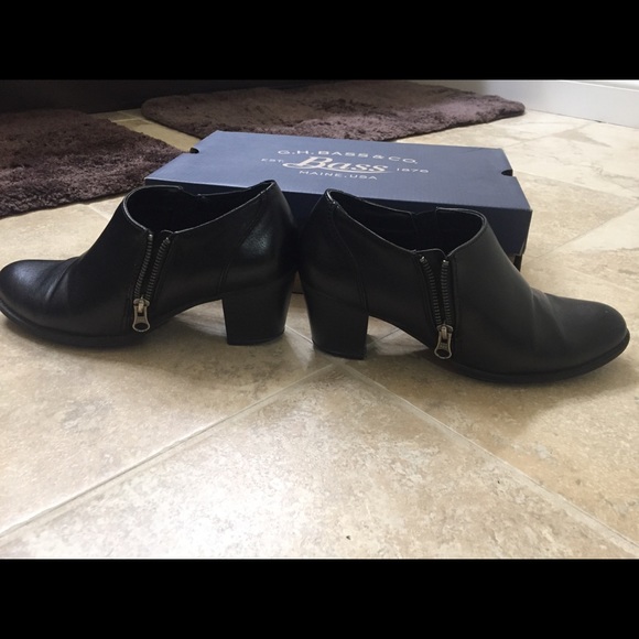 Women’s Bass booties - Picture 4 of 5